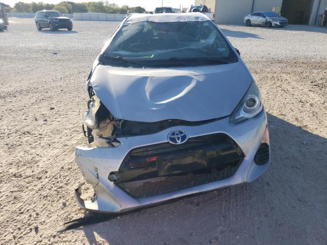2016 TOYOTA PRIUS C - JTDKDTB35G1131001