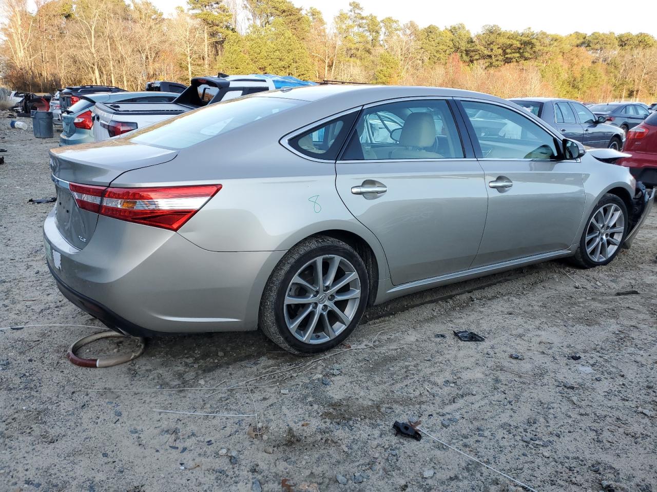 Lot #3026034971 2014 TOYOTA AVALON BAS