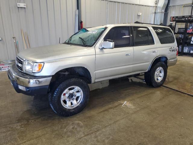 TOYOTA 4RUNNER SR