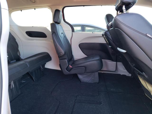 2018 CHRYSLER PACIFICA T - 2C4RC1EG1JR197407