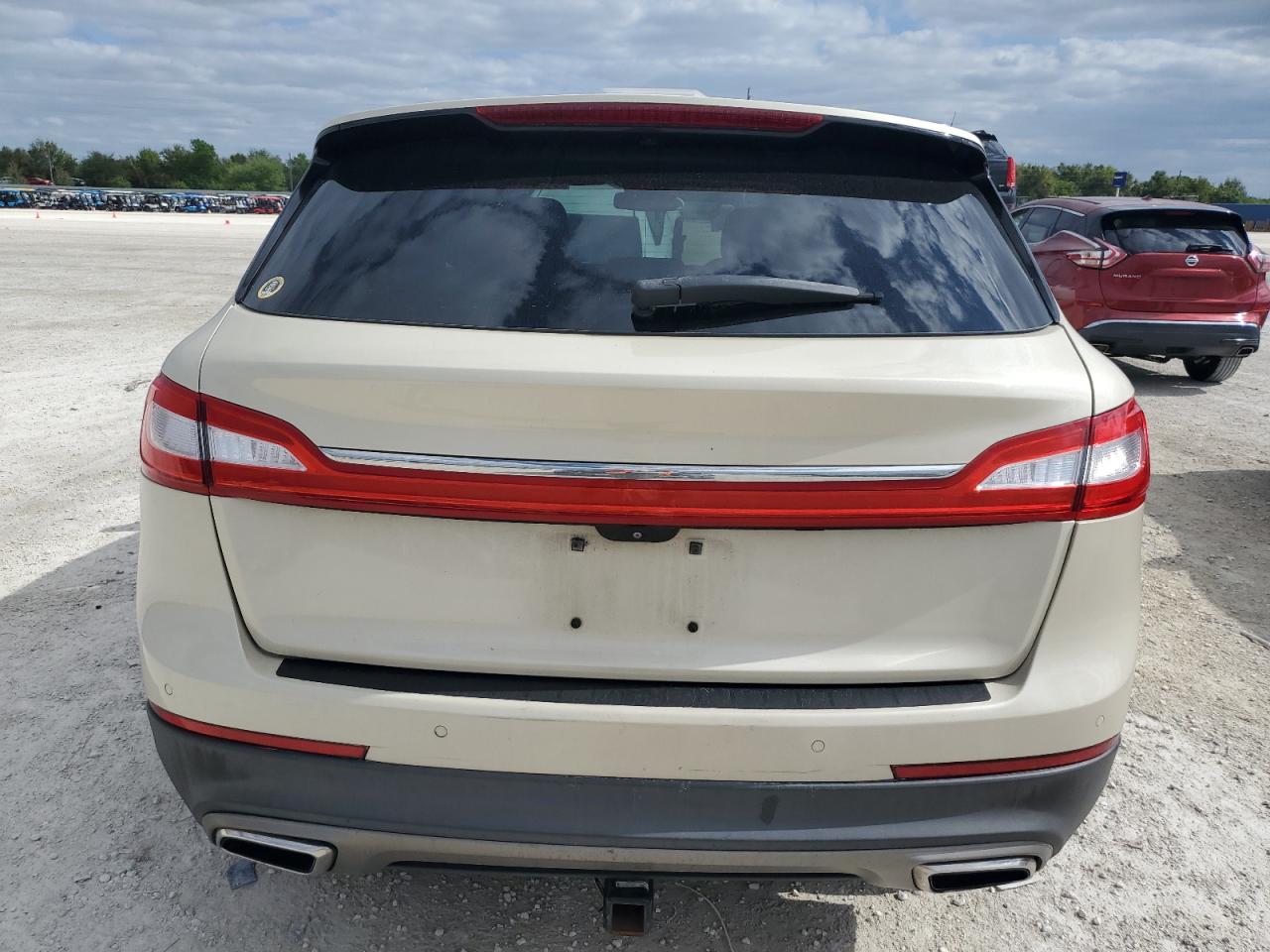 Lot #3042127637 2016 LINCOLN MKX RESERV