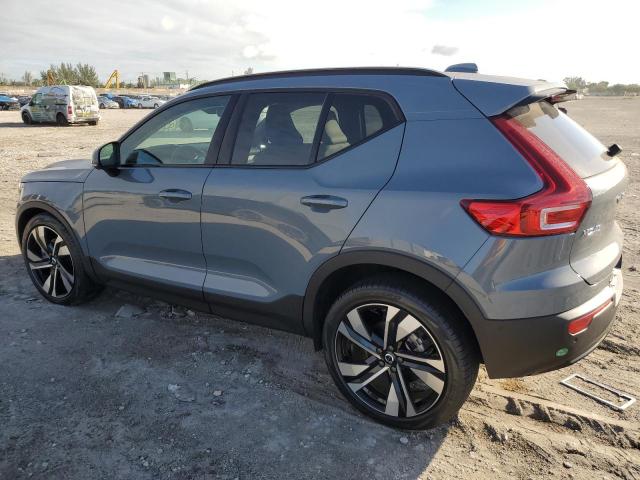 VOLVO XC40 ULTIM 2023 gray  gas YV4K92HM6P2113982 photo #3