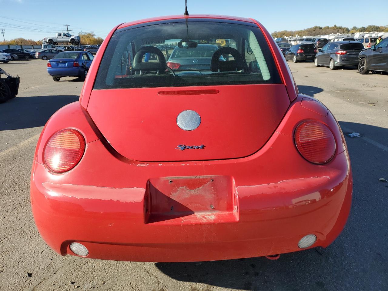 Lot #2991662007 2002 VOLKSWAGEN NEW BEETLE