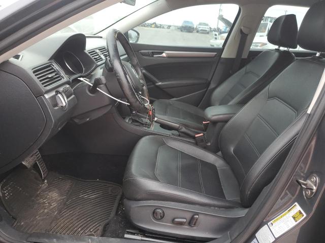 2017 VOLKSWAGEN PASSAT R-L - 1VWDT7A35HC070241