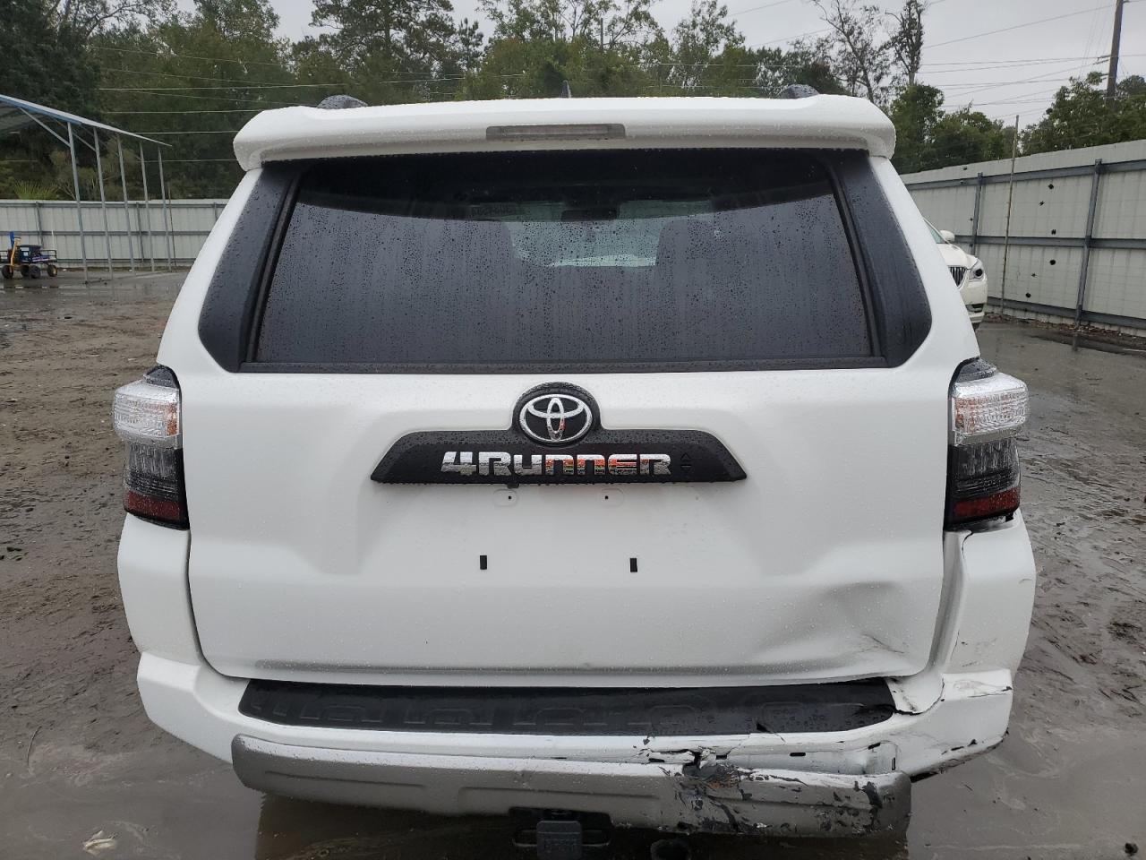 Lot #2952881975 2023 TOYOTA 4RUNNER SE