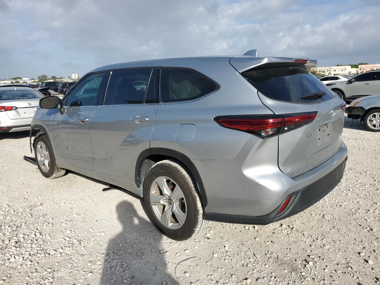 Lot #2979336640 2021 TOYOTA HIGHLANDER