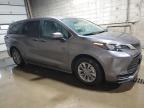 TOYOTA SIENNA LE photo