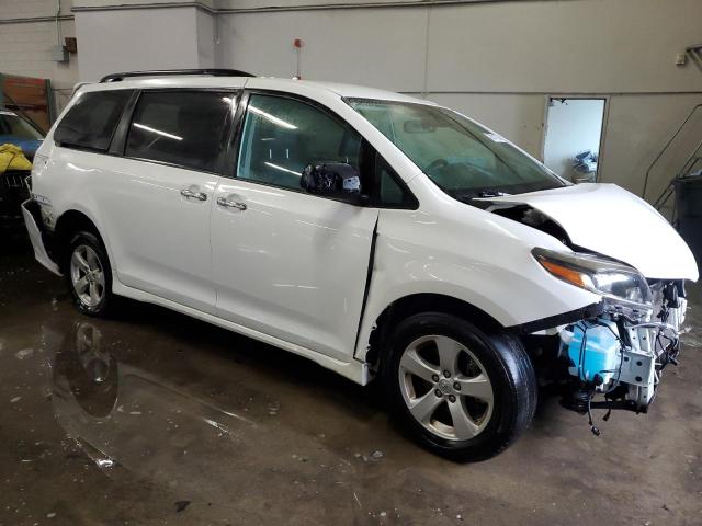2019 TOYOTA SIENNA SE 5TDXZ3DC8KS986517