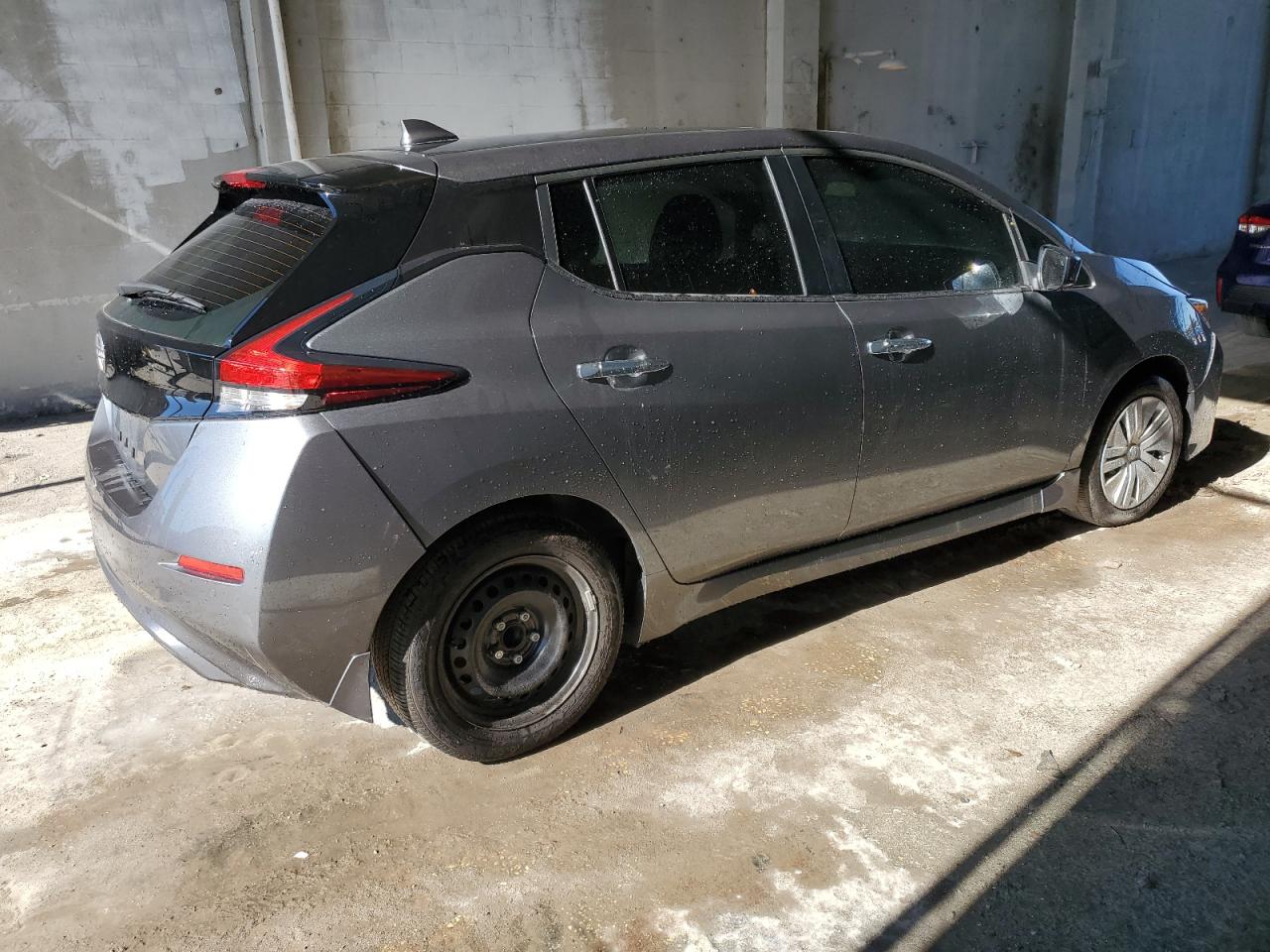 Lot #3041772413 2023 NISSAN LEAF S