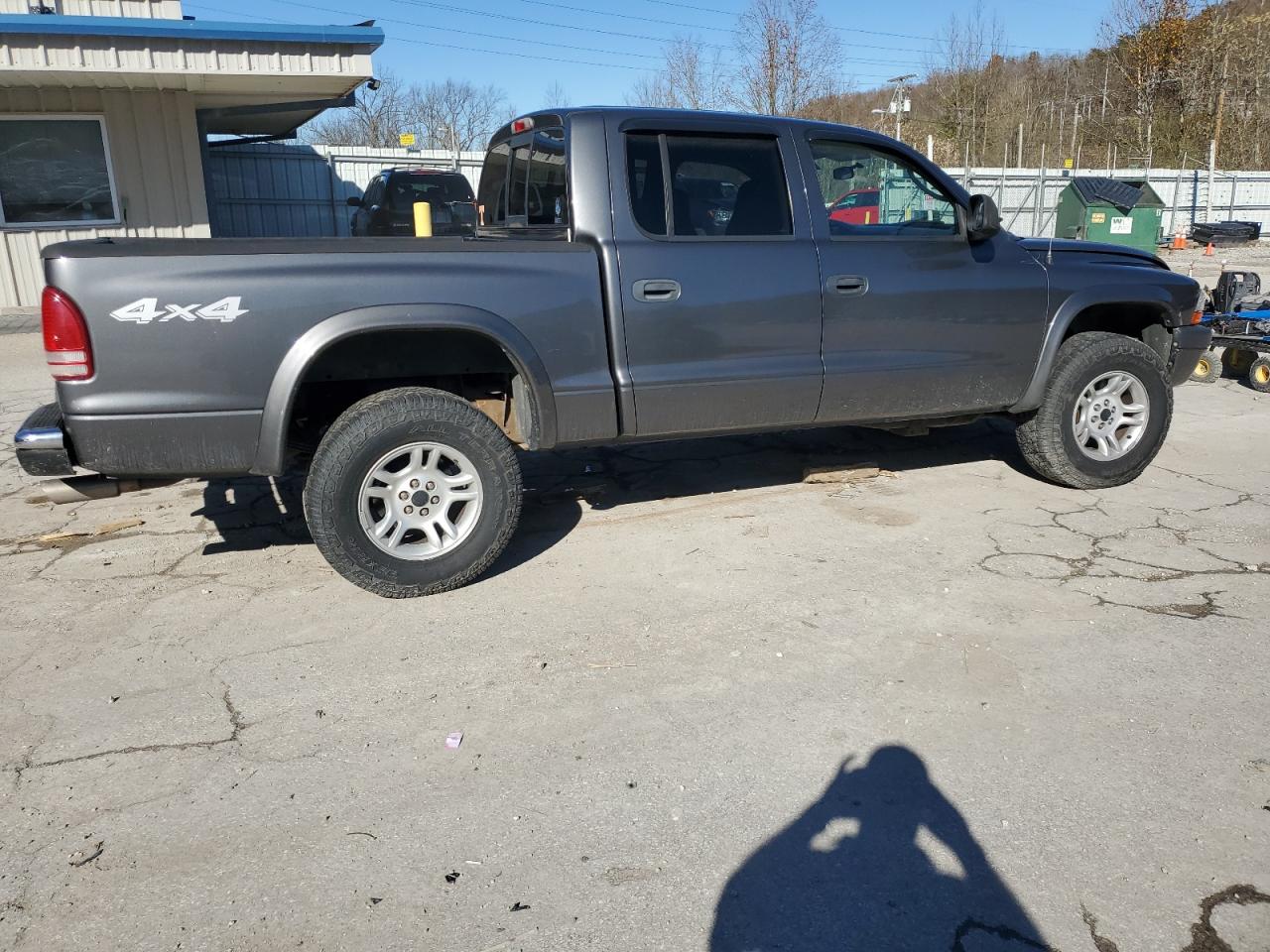 Lot #3034148837 2004 DODGE DAKOTA QUA