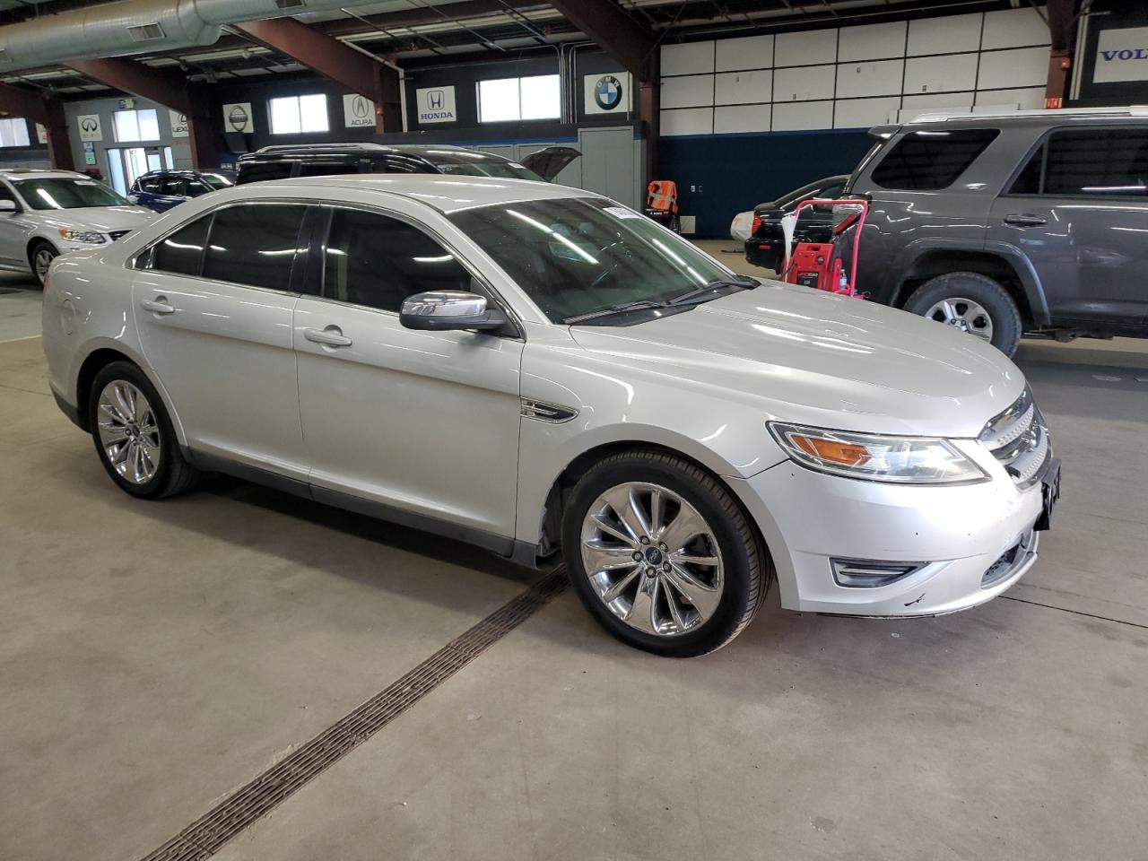 Lot #2952751912 2010 FORD TAURUS LIM