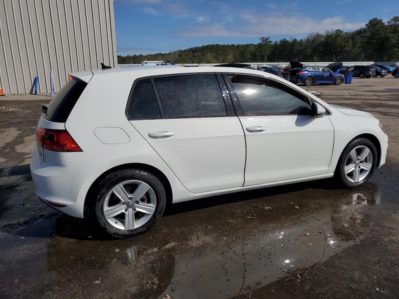 Lot #2972448448 2017 VOLKSWAGEN GOLF S