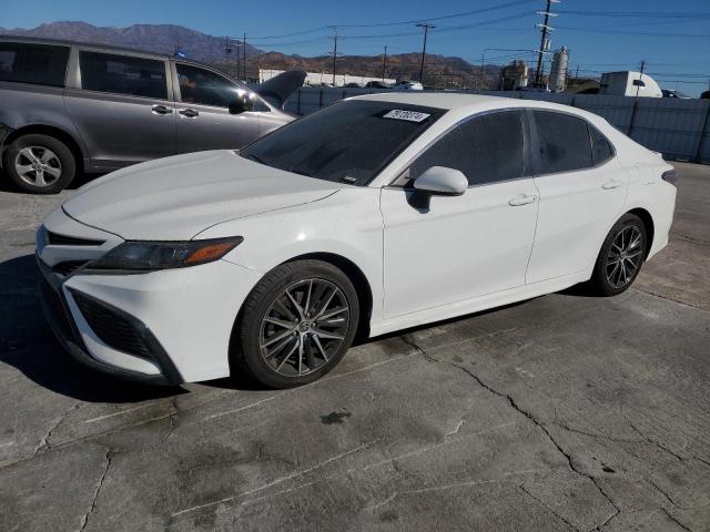 TOYOTA CAMRY SE 2022 white  gas 4T1G11AK0NU671911 photo #1