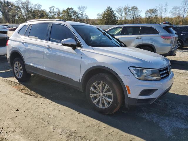 VIN 3VV3B7AX5KM044850 2019 VOLKSWAGEN TIGUAN no.4