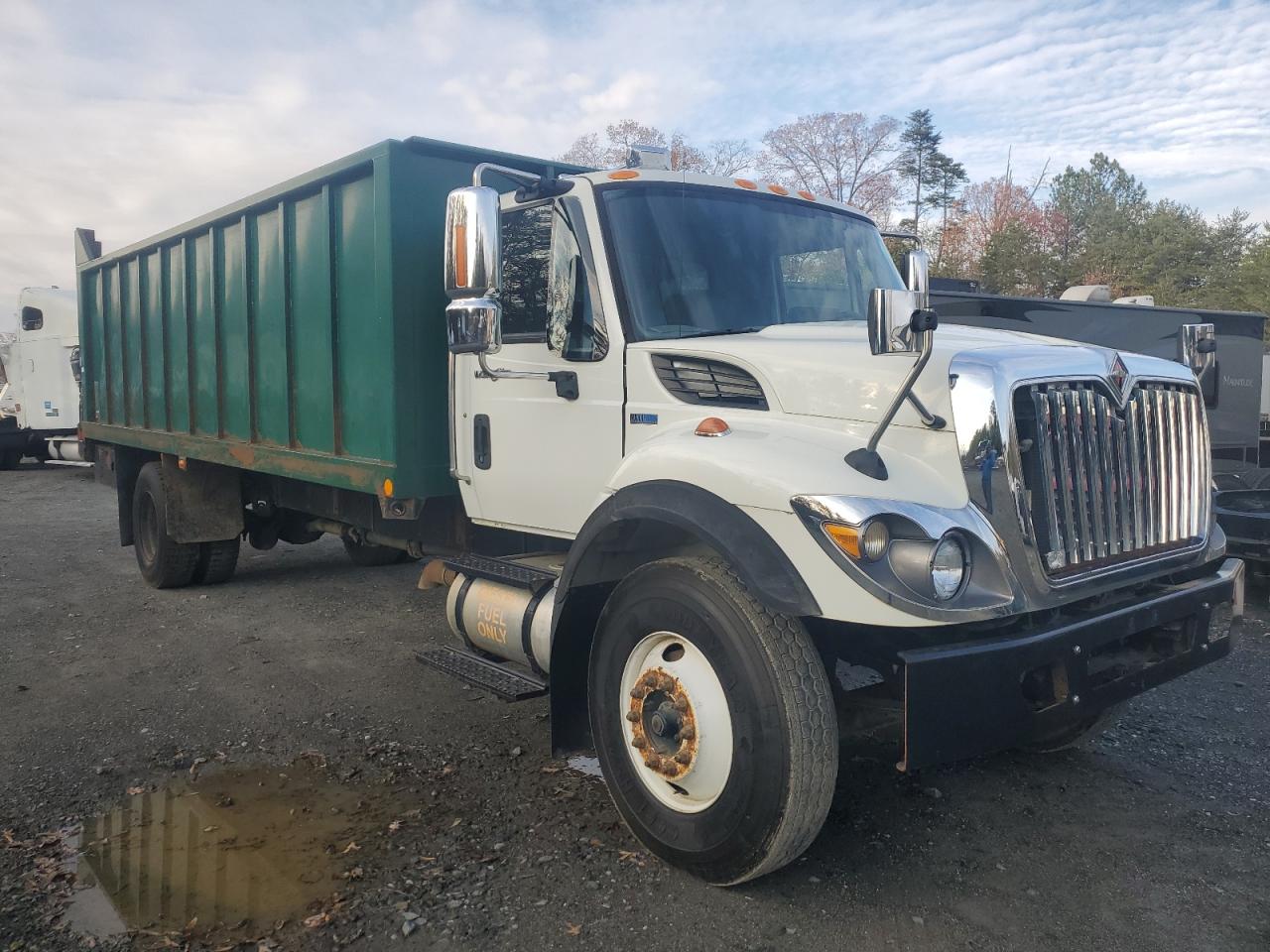 Lot #3025726304 2011 INTERNATIONAL 7000 7300