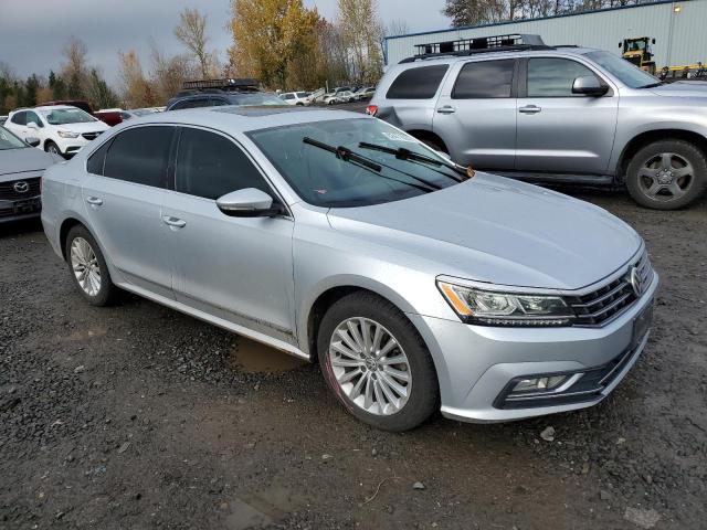2016 VOLKSWAGEN PASSAT SE - 1VWBT7A31GC010916