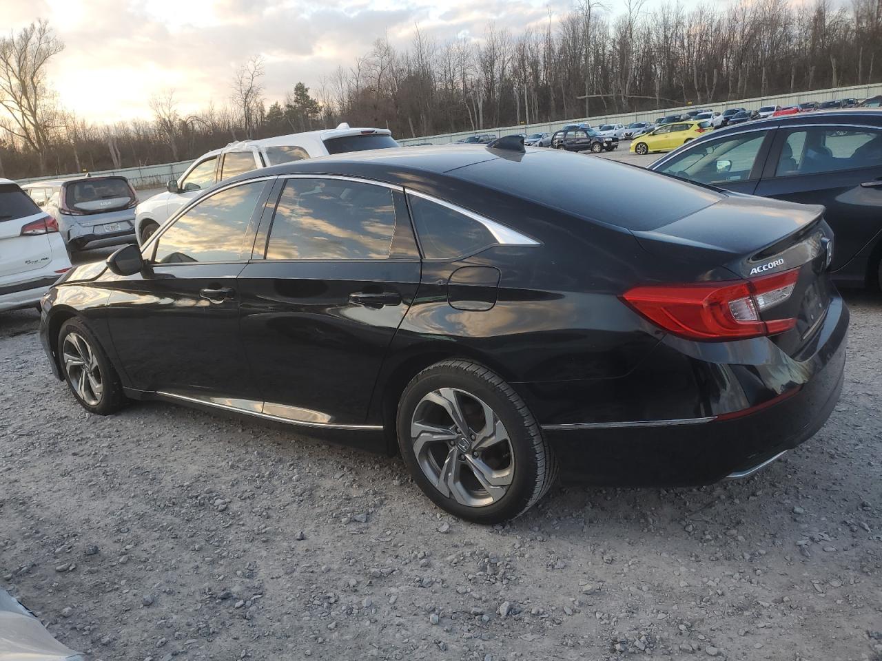 Lot #3025730335 2018 HONDA ACCORD EX