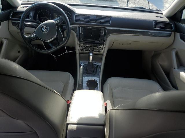 2018 VOLKSWAGEN PASSAT SE - 1VWBA7A34JC044930