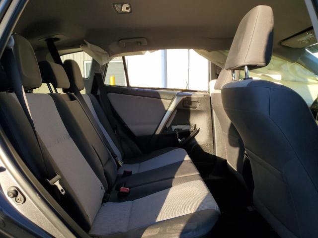 2015 TOYOTA RAV4 LE - JTMZFREV7FD077836