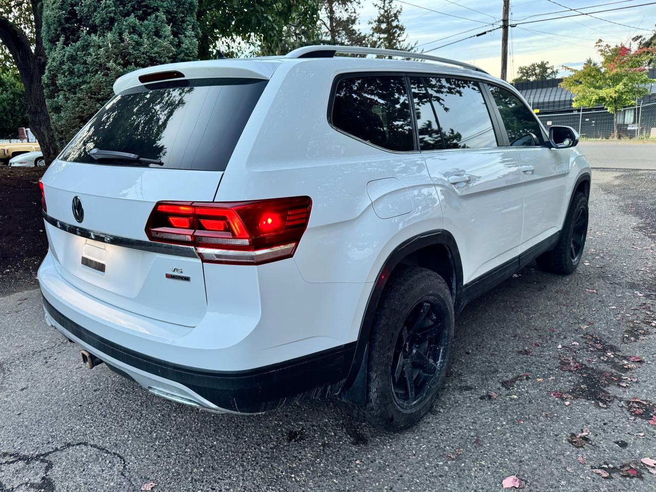 Lot #2993468184 2019 VOLKSWAGEN ATLAS S