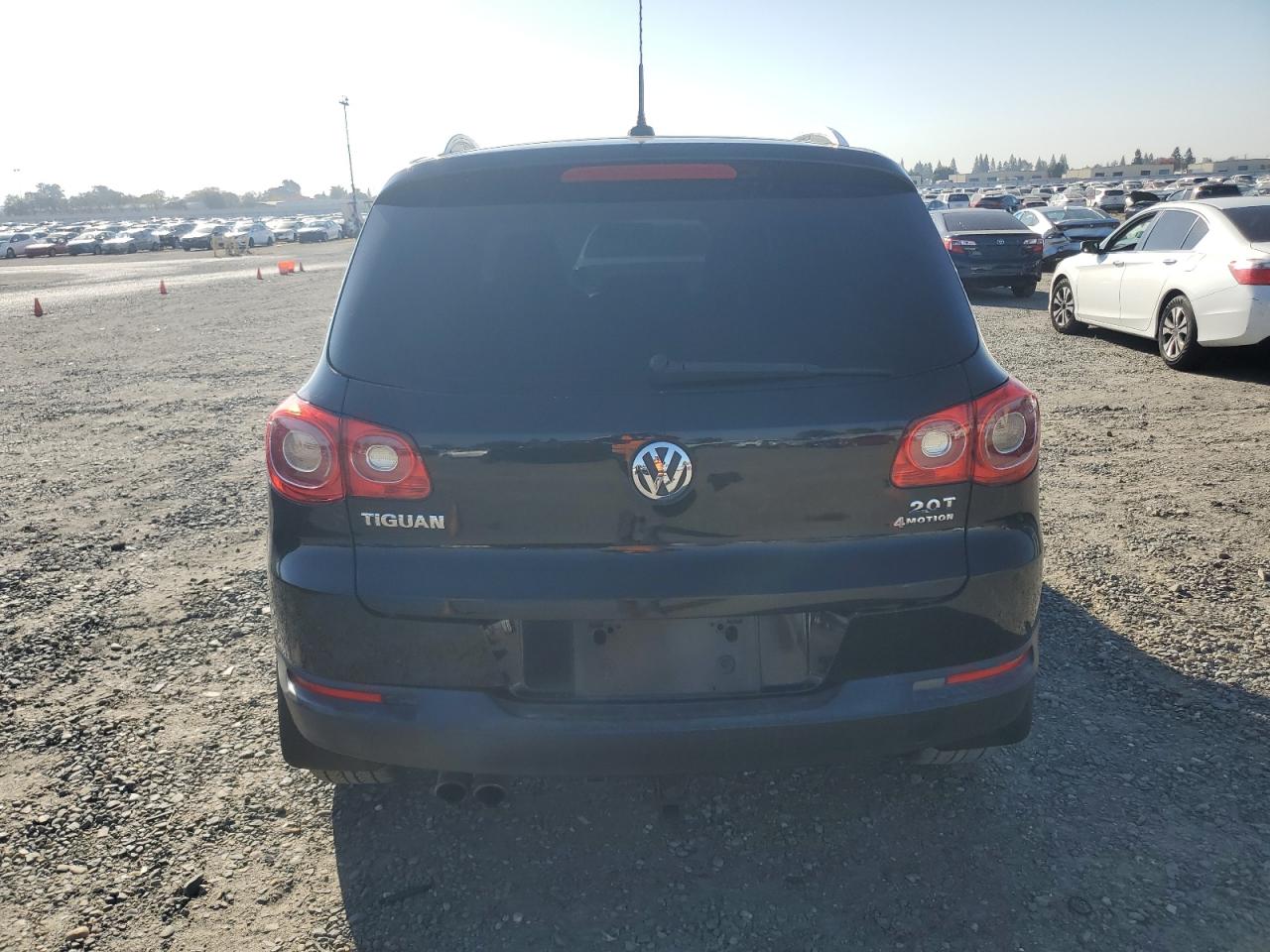 Lot #2977109174 2010 VOLKSWAGEN TIGUAN SE