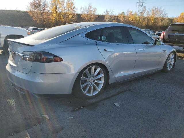 TESLA MODEL S 2013 silver  electric 5YJSA1DP3DFP04655 photo #4