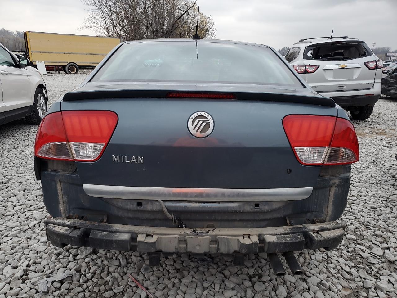 Lot #3055225963 2011 MERCURY MILAN