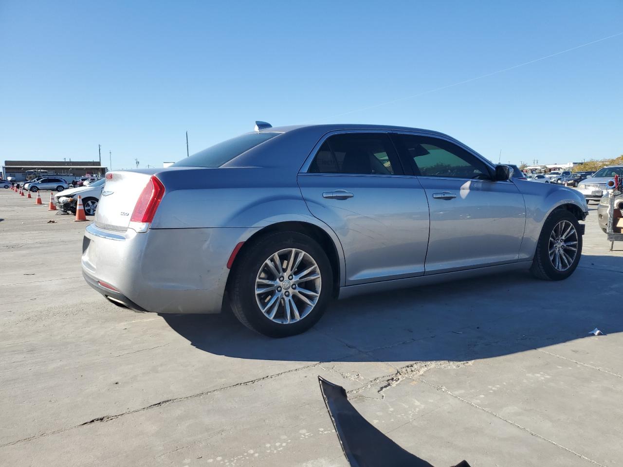 Lot #3020996273 2018 CHRYSLER 300 TOURIN