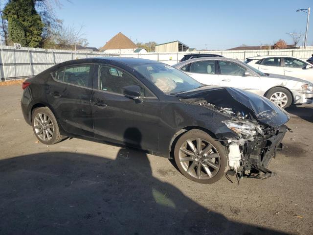 VIN 3MZBN1V32JM206984 2018 MAZDA 3 no.4