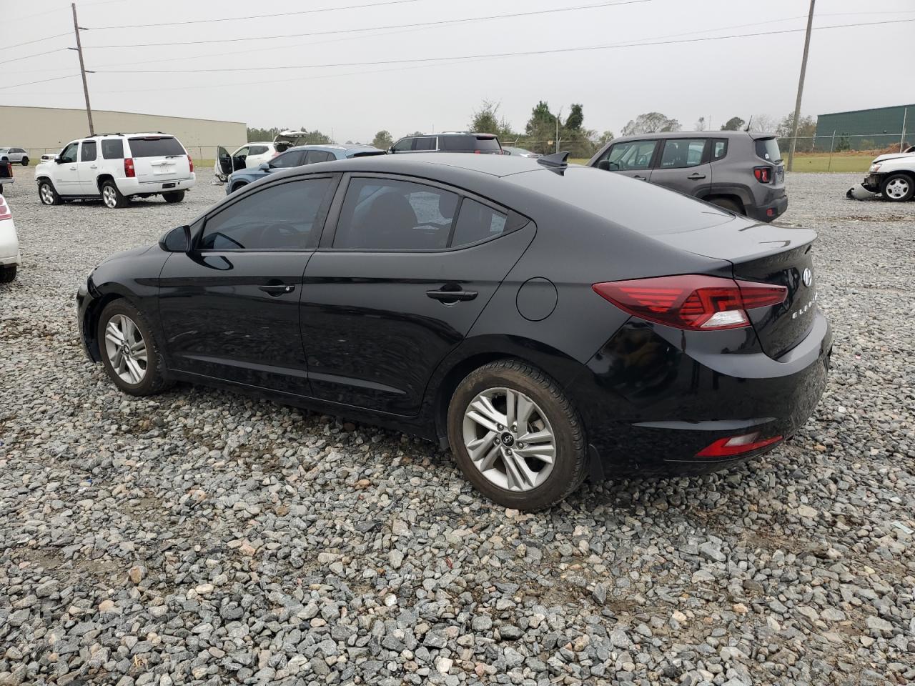 Lot #3034343065 2019 HYUNDAI ELANTRA SE