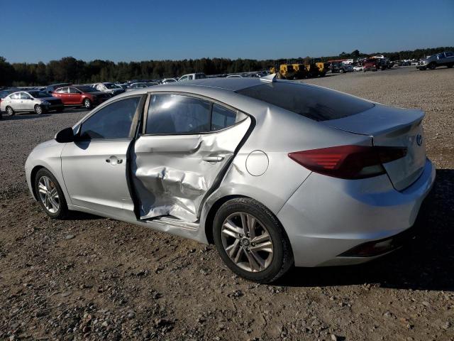 2019 HYUNDAI ELANTRA SE - 5NPD84LF0KH464980