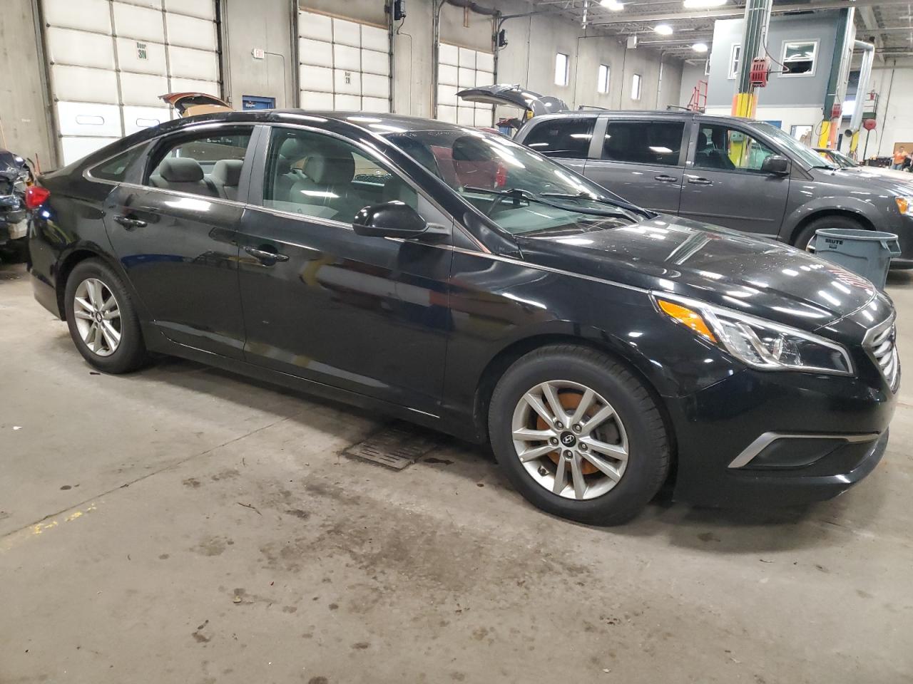 Lot #3004134871 2017 HYUNDAI SONATA SE