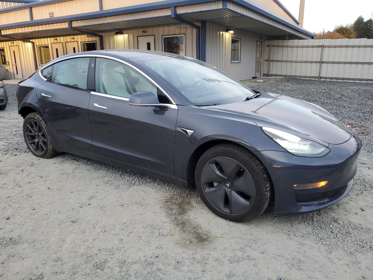 Lot #3024515421 2019 TESLA MODEL 3