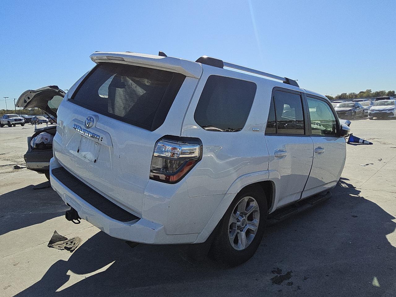 Lot #3037275500 2022 TOYOTA 4RUNNER SR