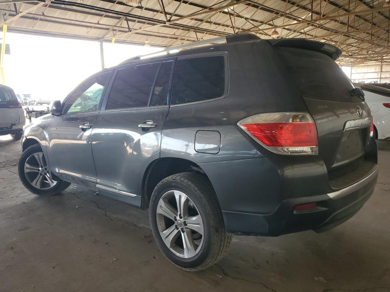 Lot #3040738757 2012 TOYOTA HIGHLANDER