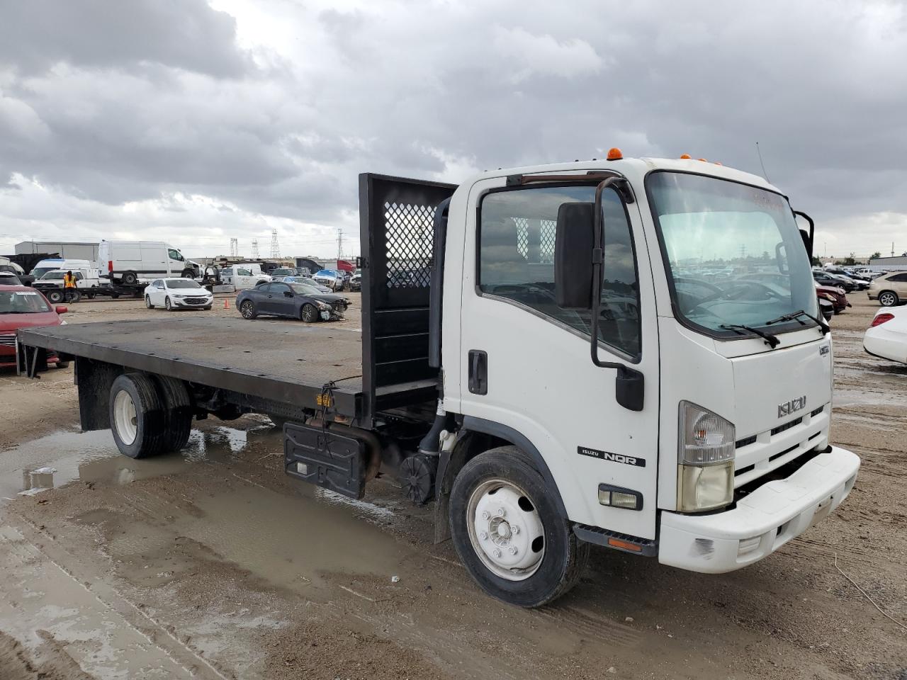 Lot #2969272725 2012 ISUZU NQR