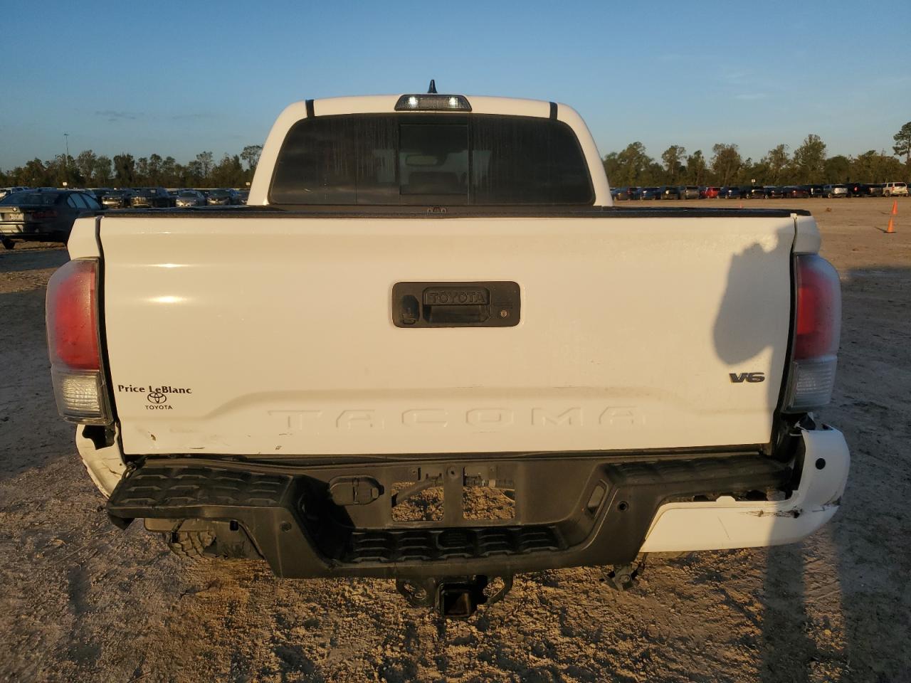 Lot #3020603940 2018 TOYOTA TACOMA DOU