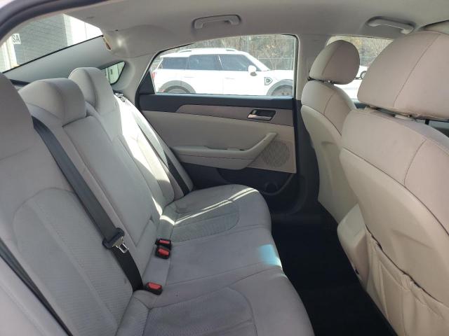 2019 HYUNDAI SONATA SE - 5NPE24AFXKH750084