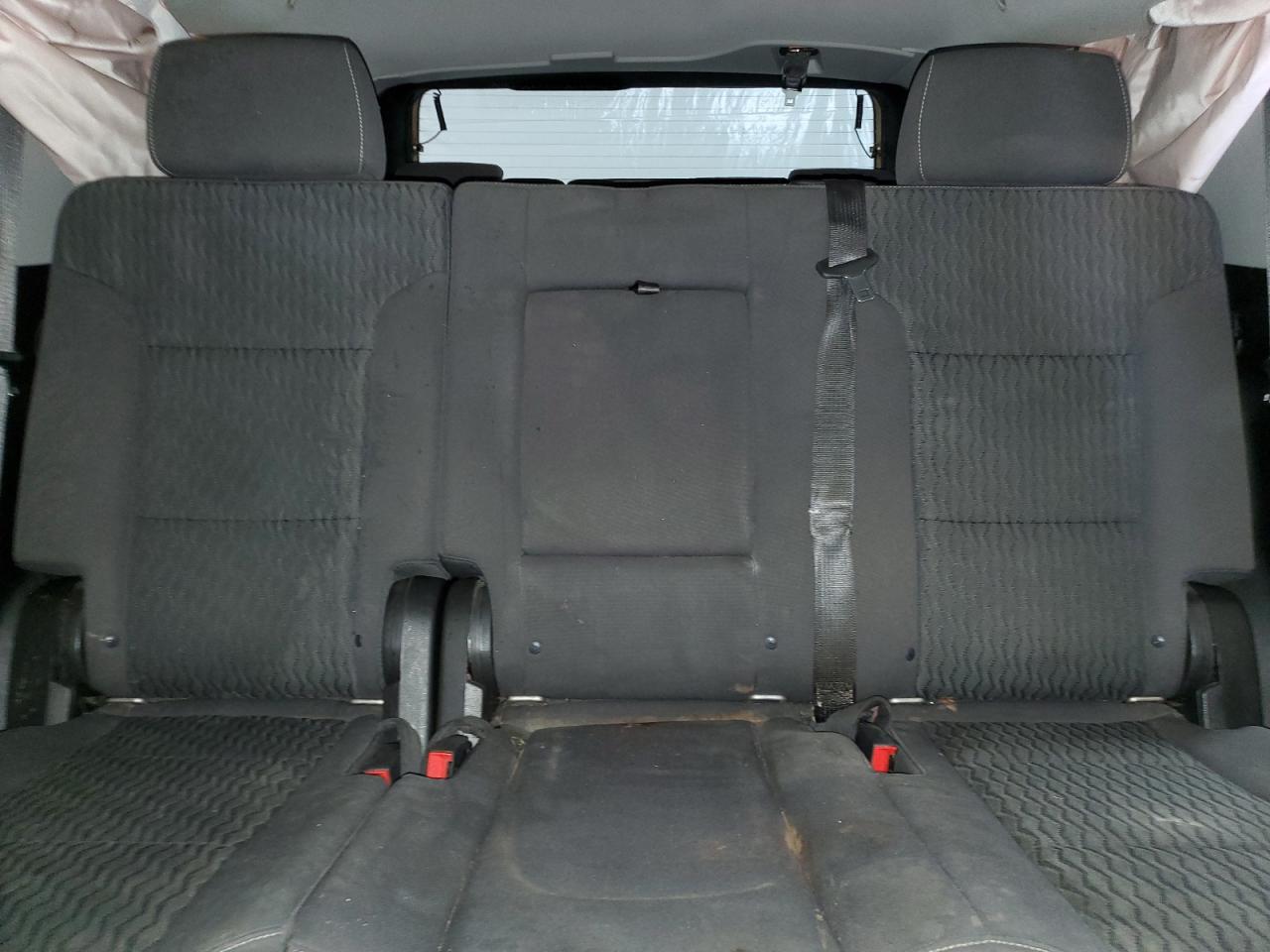 CHEVROLET TAHOE C1500 LS