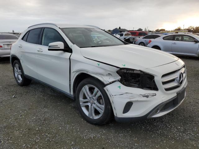 VIN WDCTG4EB8FJ117073 2015 MERCEDES-BENZ GLA-CLASS no.4