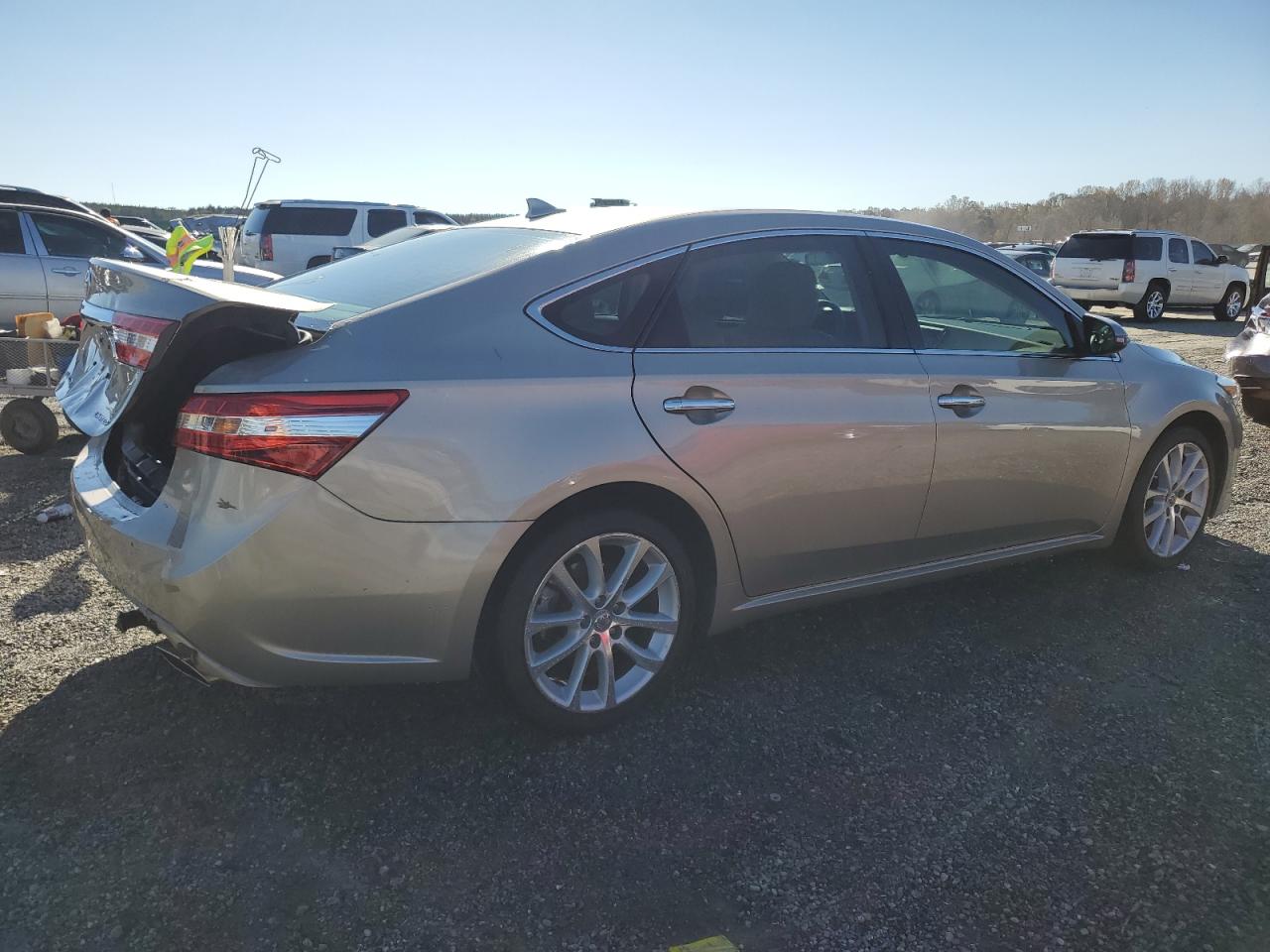 Lot #2974816060 2015 TOYOTA AVALON XLE