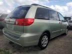 TOYOTA SIENNA XLE снимка