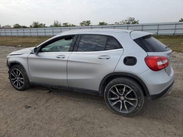 MERCEDES-BENZ GLA 250 2016 silver  gas WDCTG4EB2GJ248646 photo #3