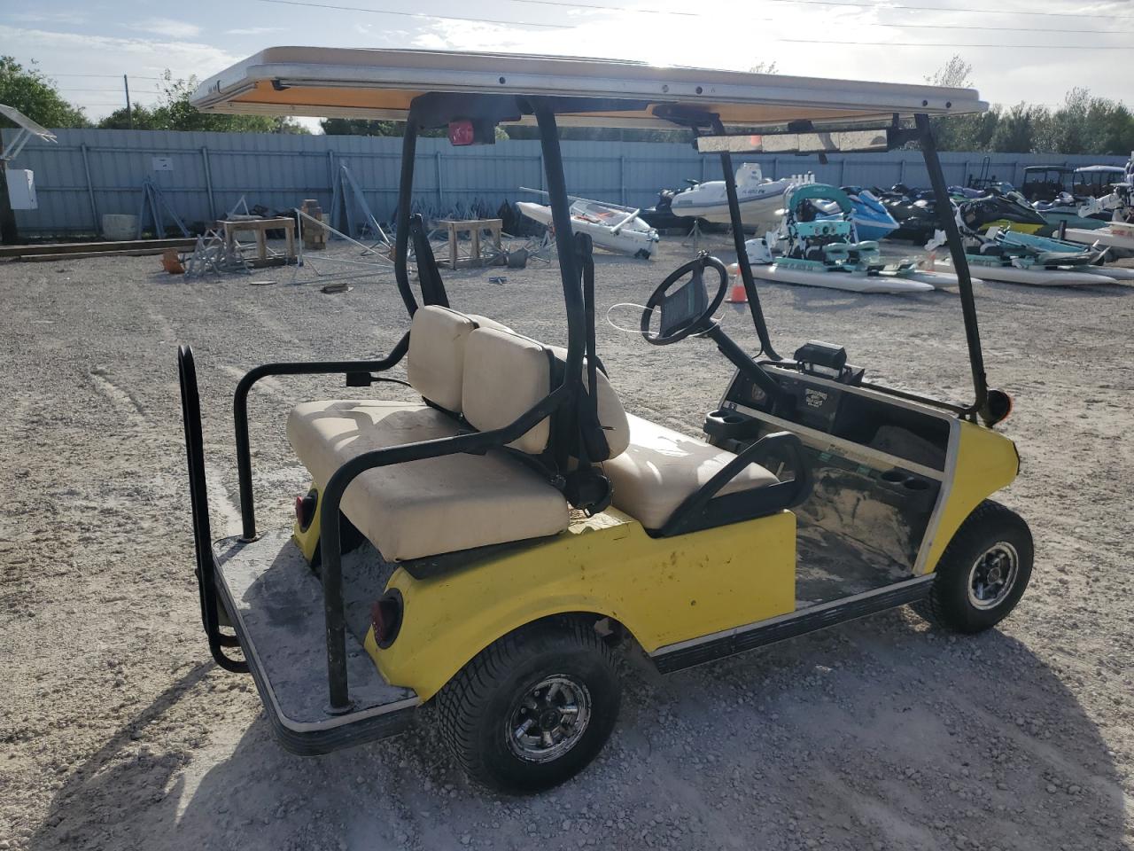 Lot #2993640481 2005 GOLF CART