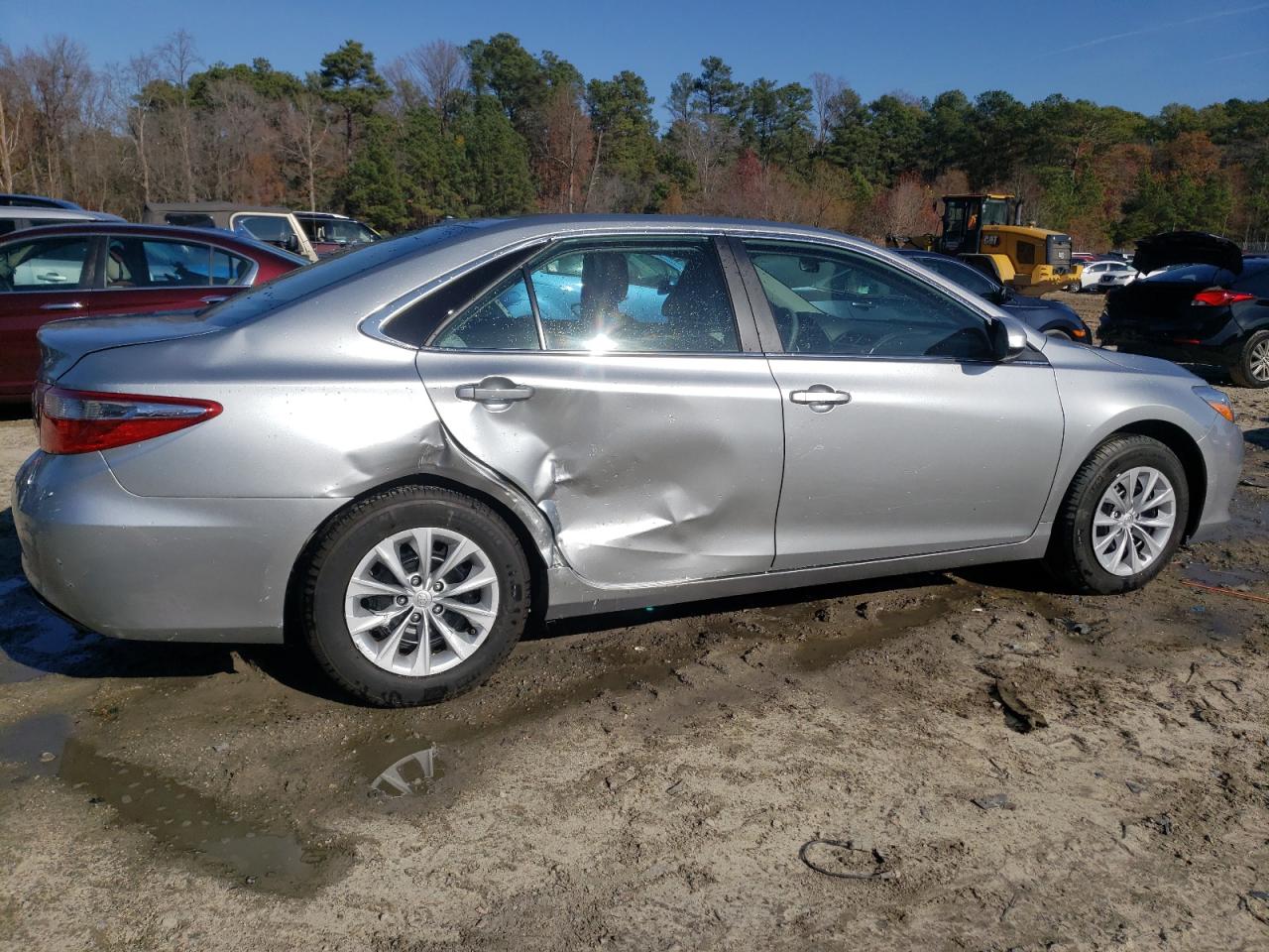 Lot #3020904882 2015 TOYOTA CAMRY LE