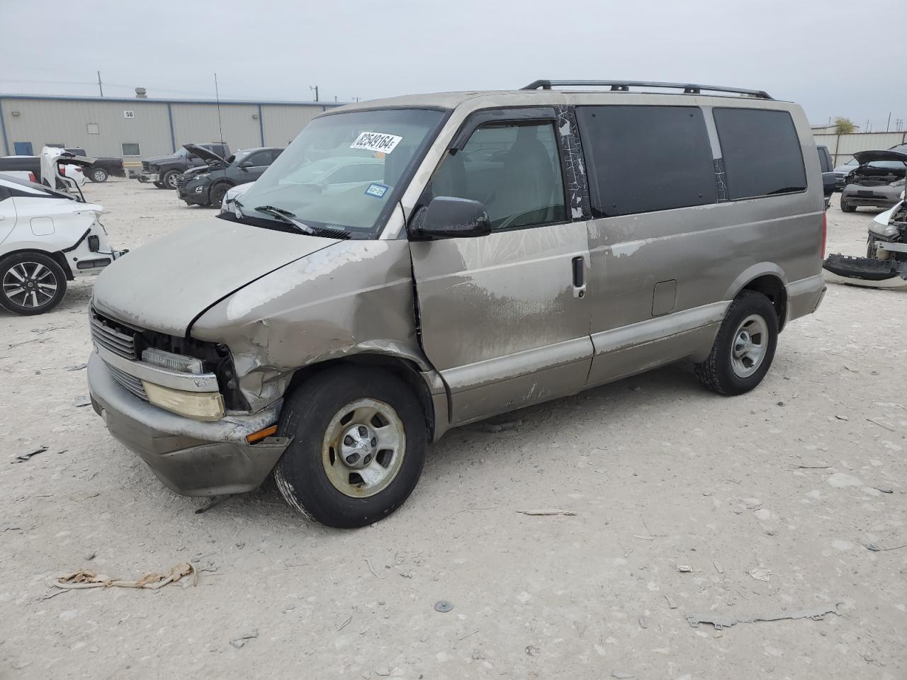 Lot #3021076387 1999 CHEVROLET ASTRO