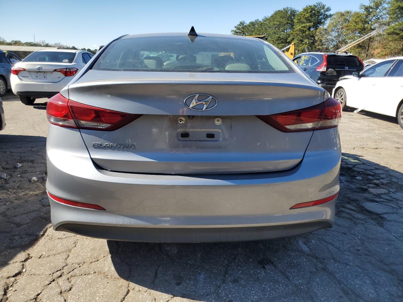 Lot #3024144837 2017 HYUNDAI ELANTRA SE