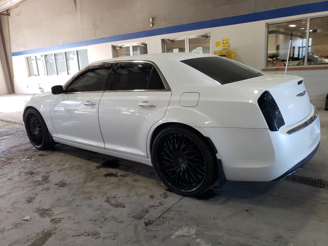 Lot #3030505474 2015 CHRYSLER 300 LIMITE