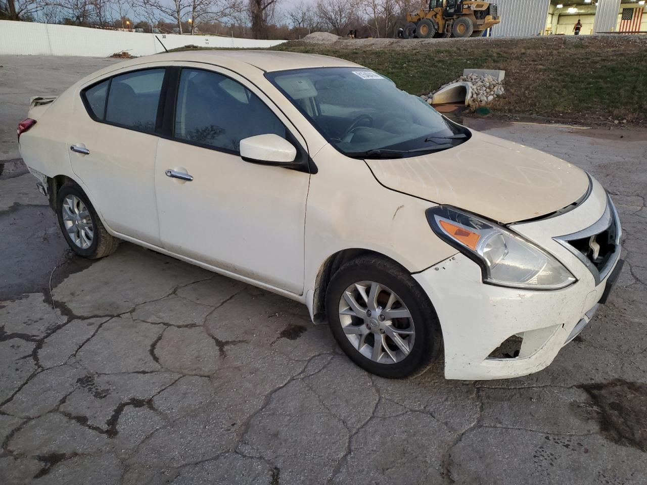 Lot #3024150907 2017 NISSAN VERSA S