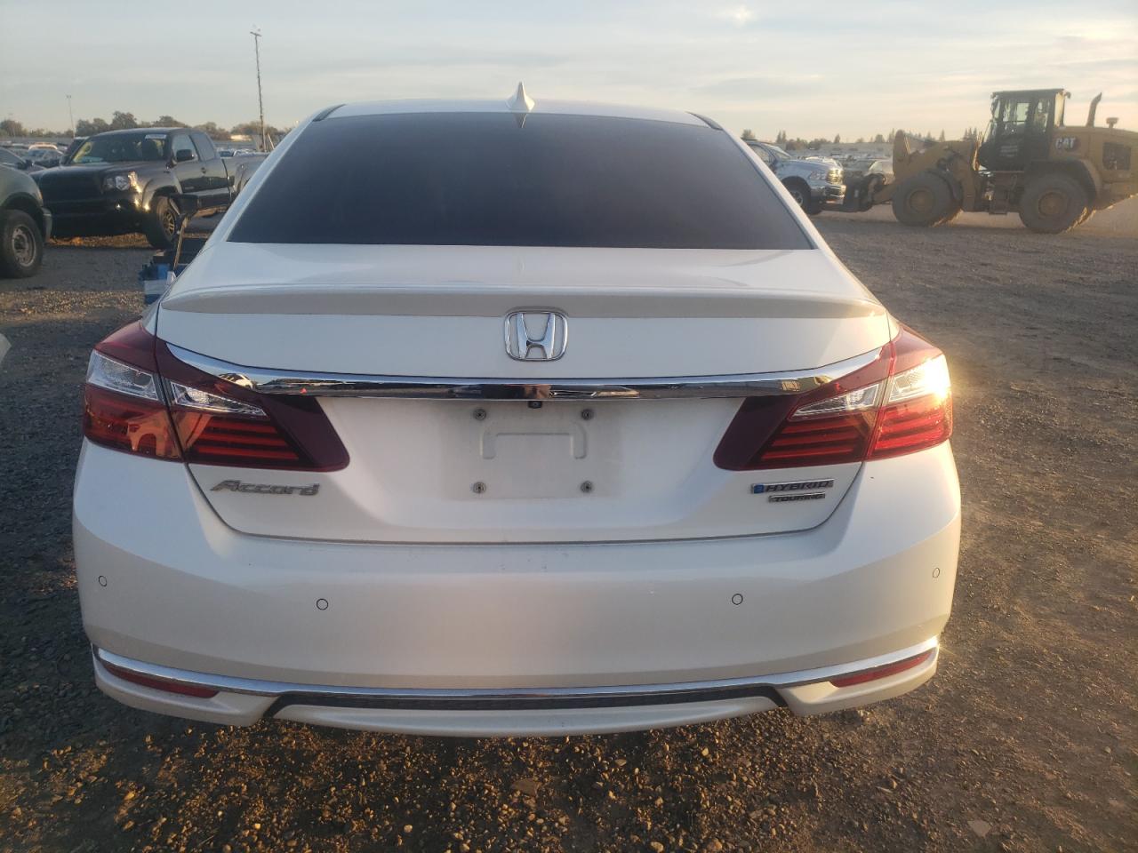 Lot #3030385482 2017 HONDA ACCORD TOU